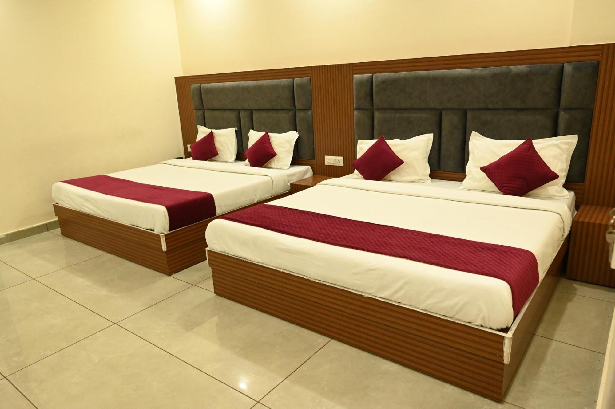 Hotel Satya Residency Katra  Esterno foto